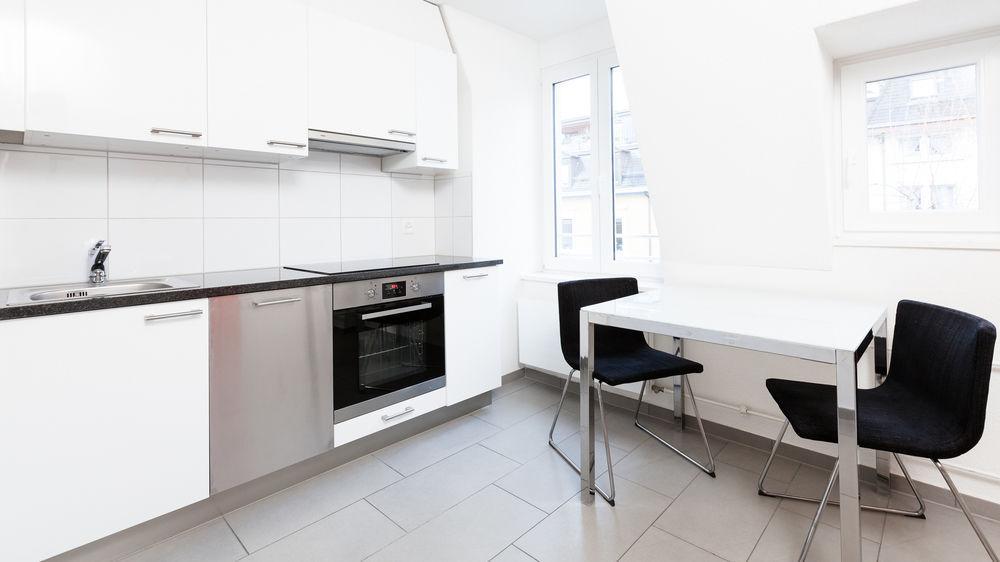 Swiss Star Guesthouse Oerlikon - Contactless Self Check-In Zurich Bagian luar foto