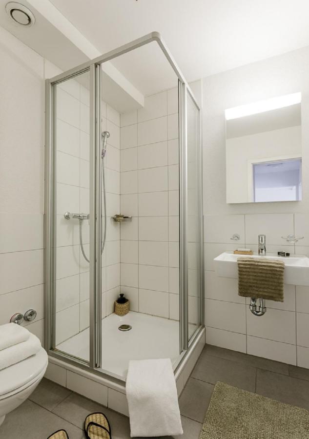 Swiss Star Guesthouse Oerlikon - Contactless Self Check-In Zurich Bagian luar foto