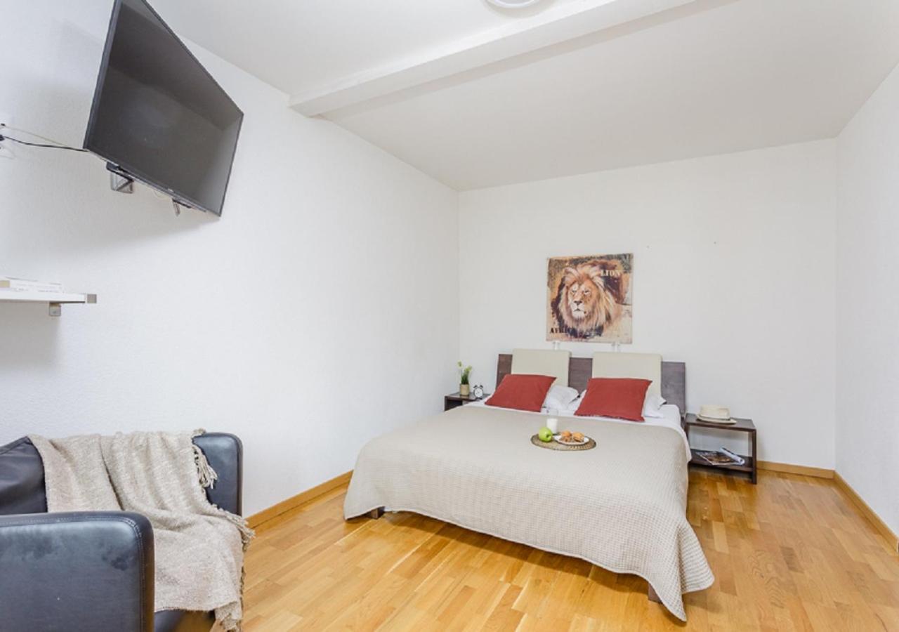 Swiss Star Guesthouse Oerlikon - Contactless Self Check-In Zurich Bagian luar foto