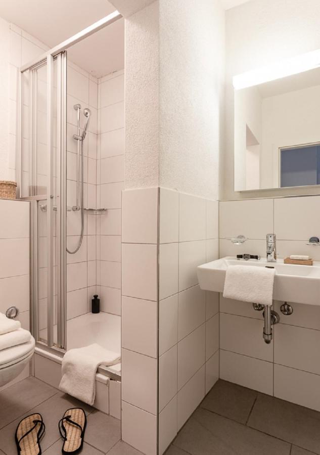 Swiss Star Guesthouse Oerlikon - Contactless Self Check-In Zurich Bagian luar foto